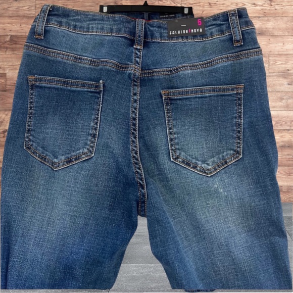 FASHION NOVA SKINNY JEANS - Picture 5 of 10